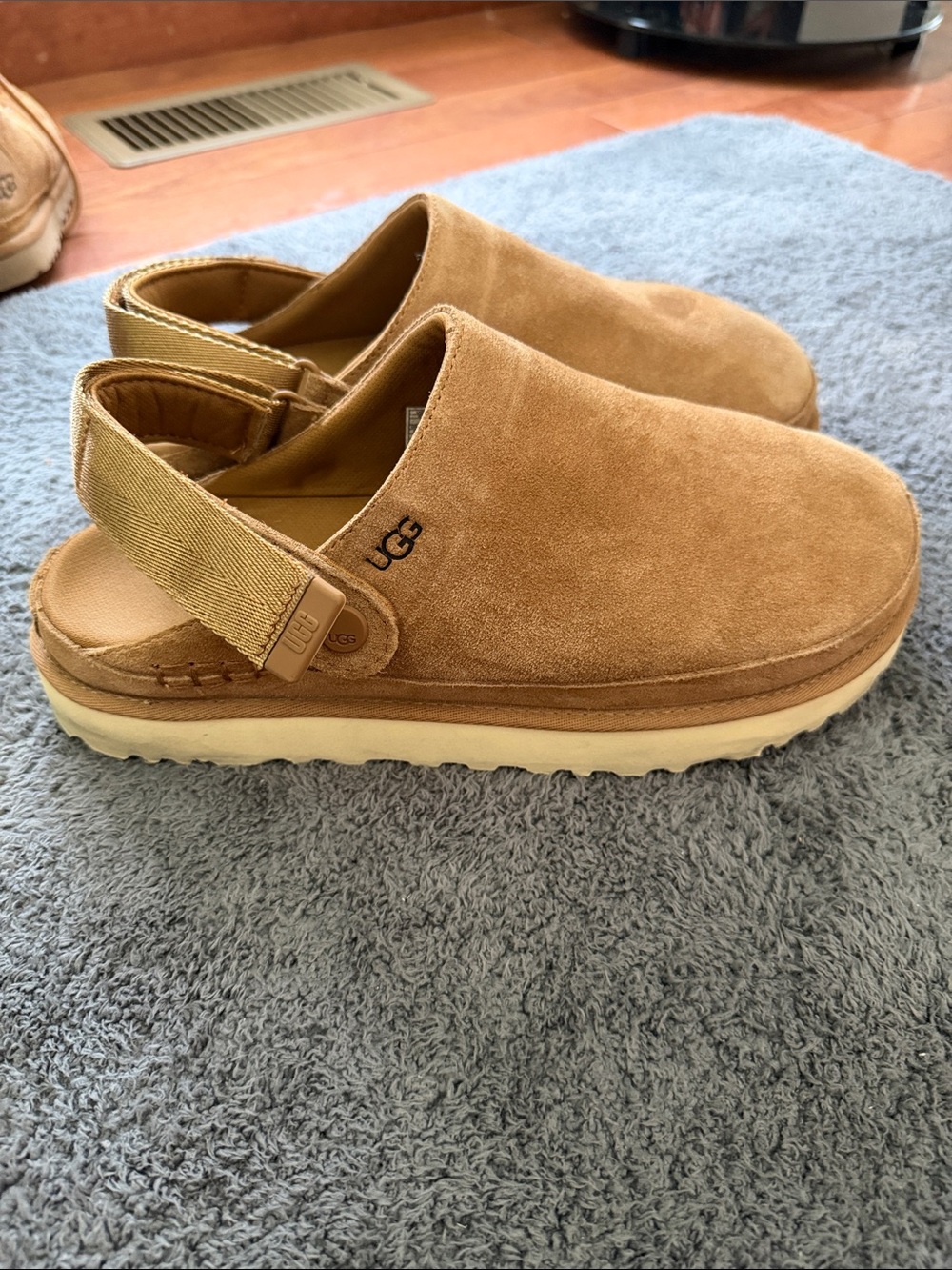 UGG Men’s Suede Slip-On Clog in Chestnut Tan